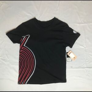 NBA Trailblazers Unk Officially Licensed T-Shirt Youth size Large